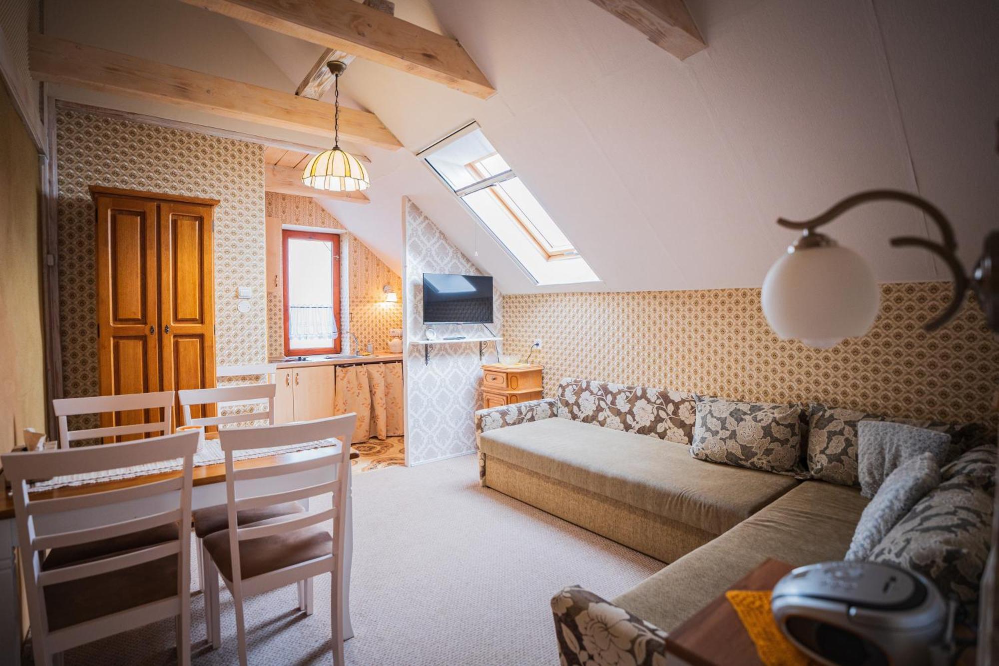 Farma Kozi Dvor Rohozna Appartement Brezno Buitenkant foto