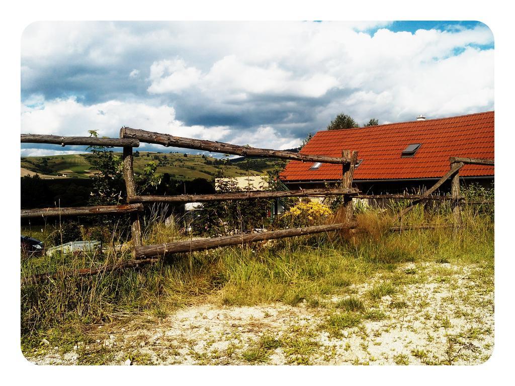Farma Kozi Dvor Rohozna Appartement Brezno Buitenkant foto